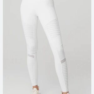 Alo Yoga High-Waist Moto Leggings in white Mesh ribbed panels.  Small